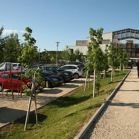 アパート Le Paradis Aix-en-provence, Parking, Piscine エクス＝アン＝プロヴァンス